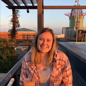 Meet your Posher, Jessica